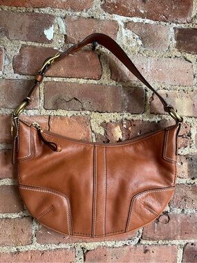 Vintage coach soho bag